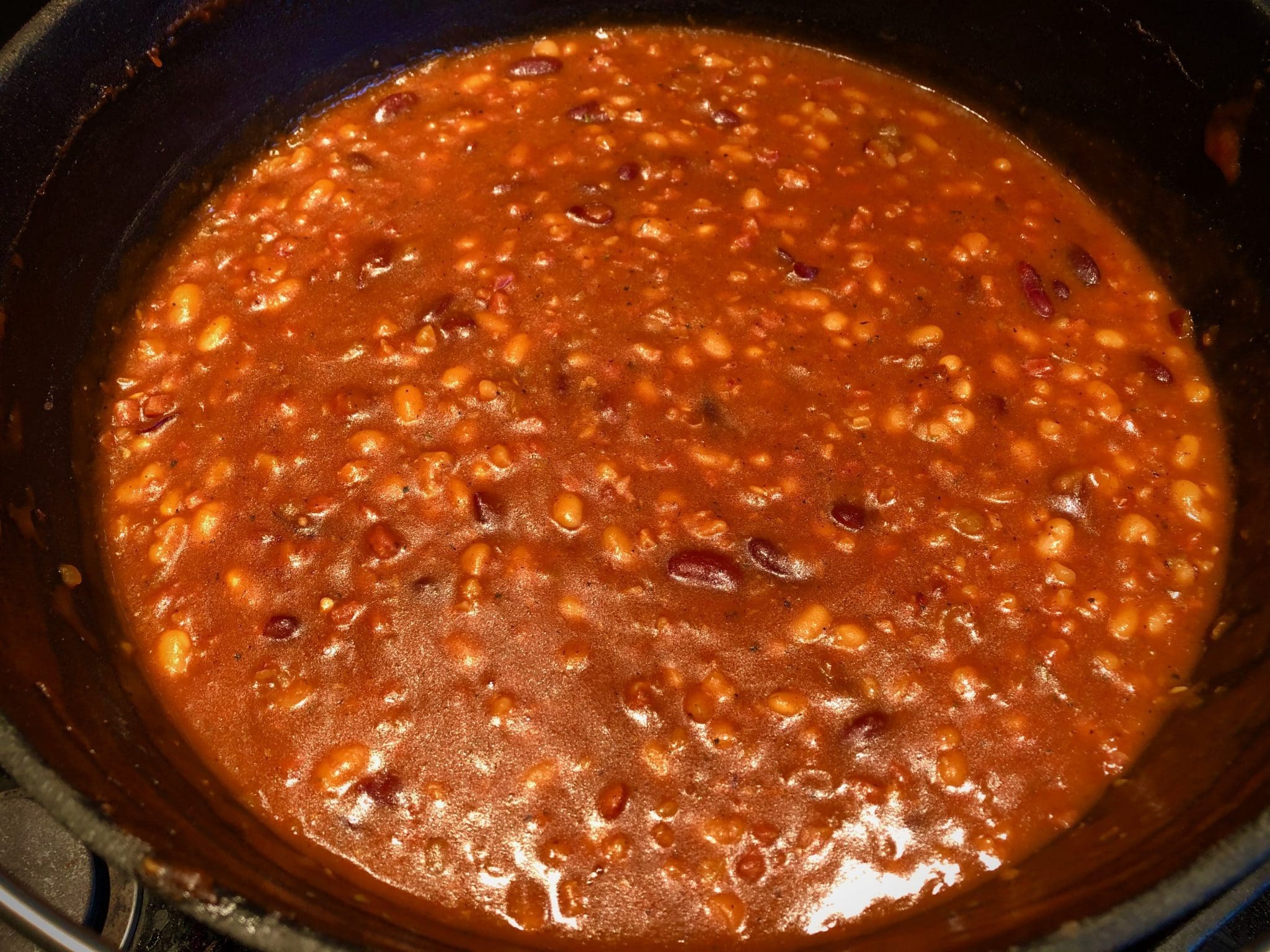 Baked Beans Bohneneintopf "Desperado Style" aus dem Dutch Oven Big
