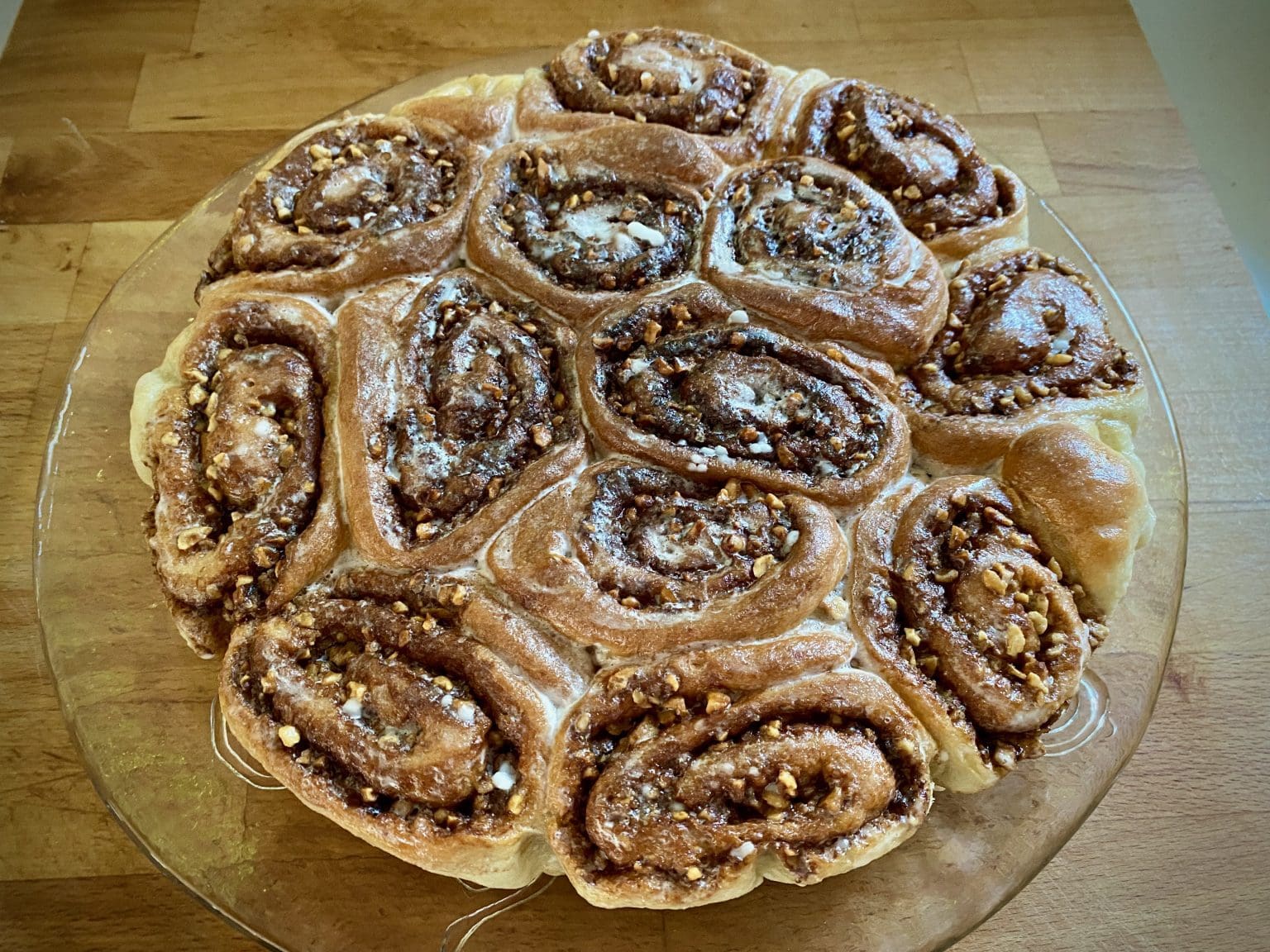 Cinnamon Rolls Zimtschnecken aus dem Dutch Oven Big J's BBQ