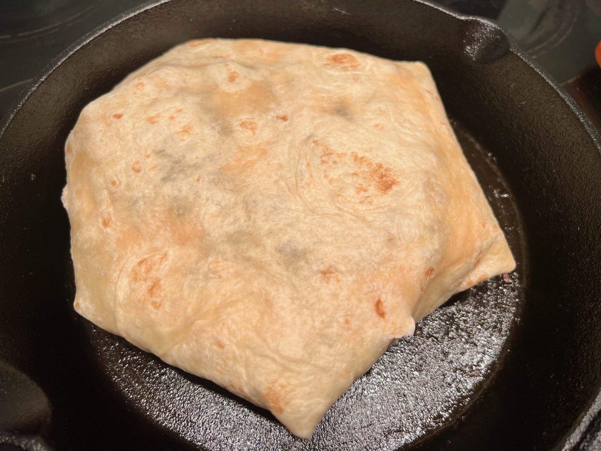 Crunchy HackfleischTortillaWrap aus der Gußpfanne Big J's BBQ