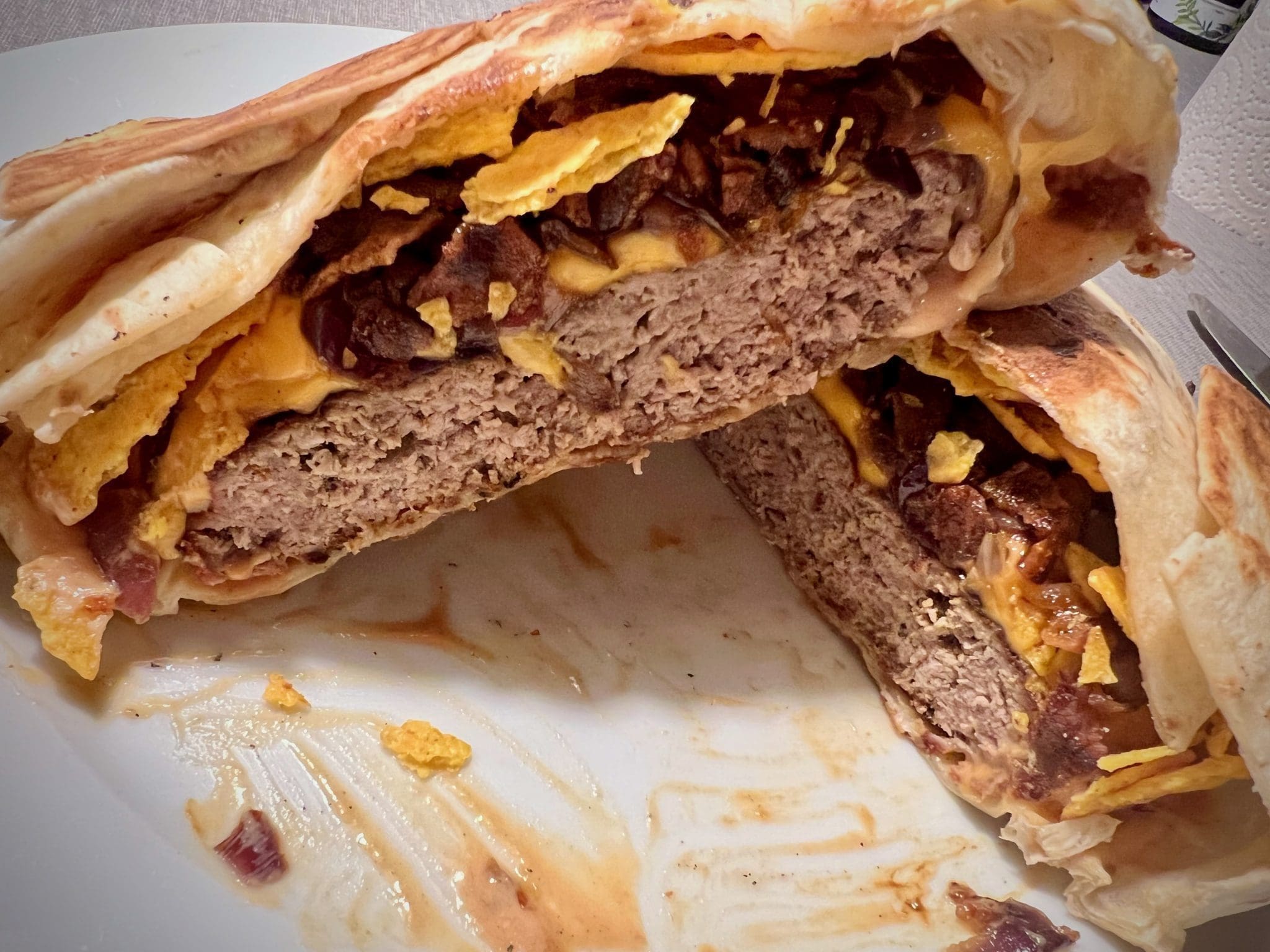 Crunchy HackfleischTortillaWrap aus der Gußpfanne Big J's BBQ