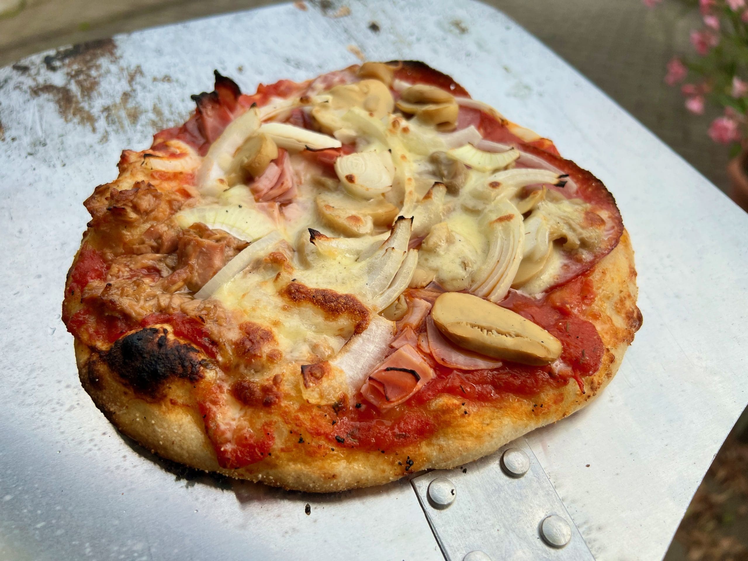 Original Italienische Pizza aus dem Pelletsmoker
