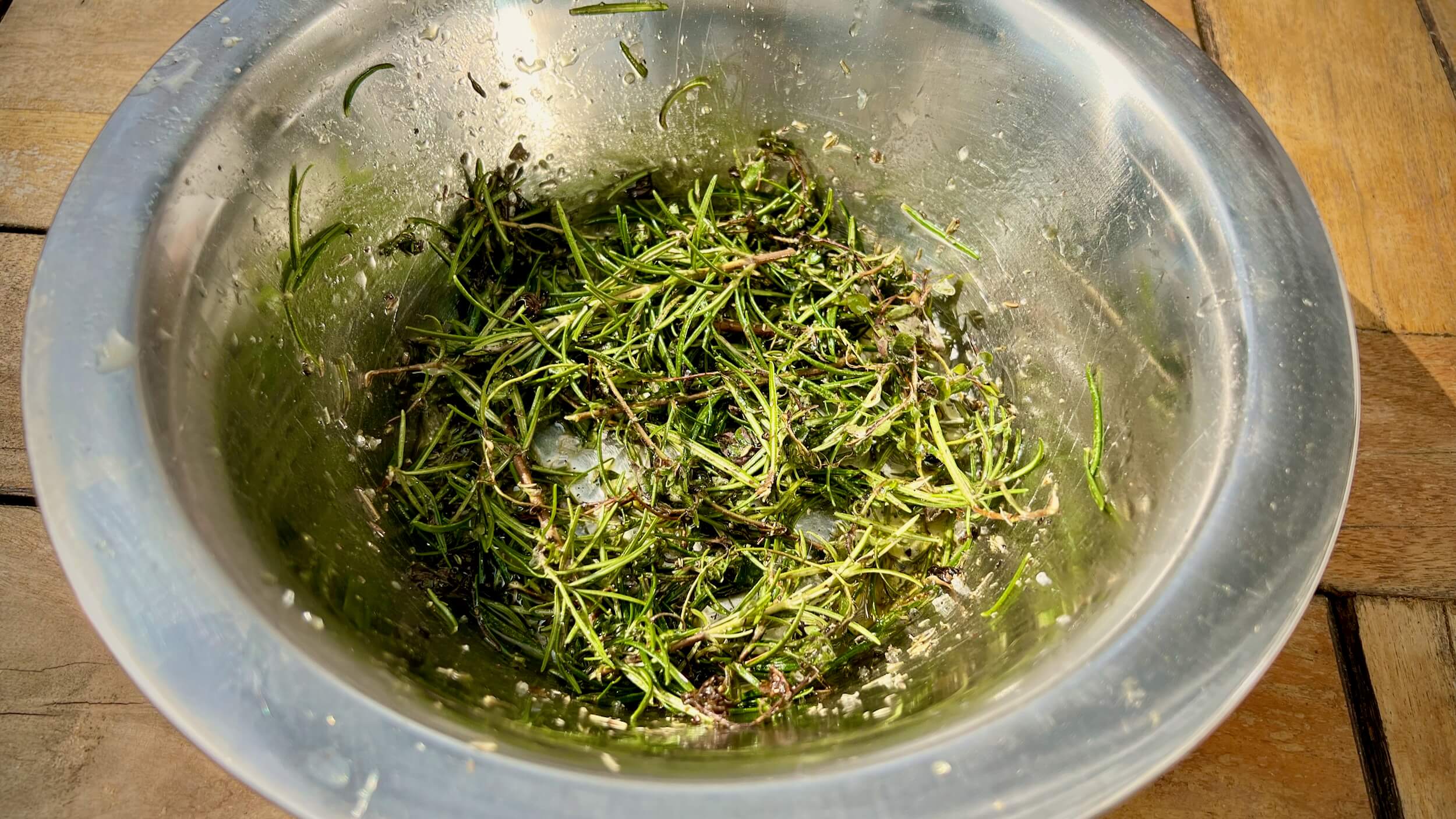 bachsaibling-im-bananenblatt-002