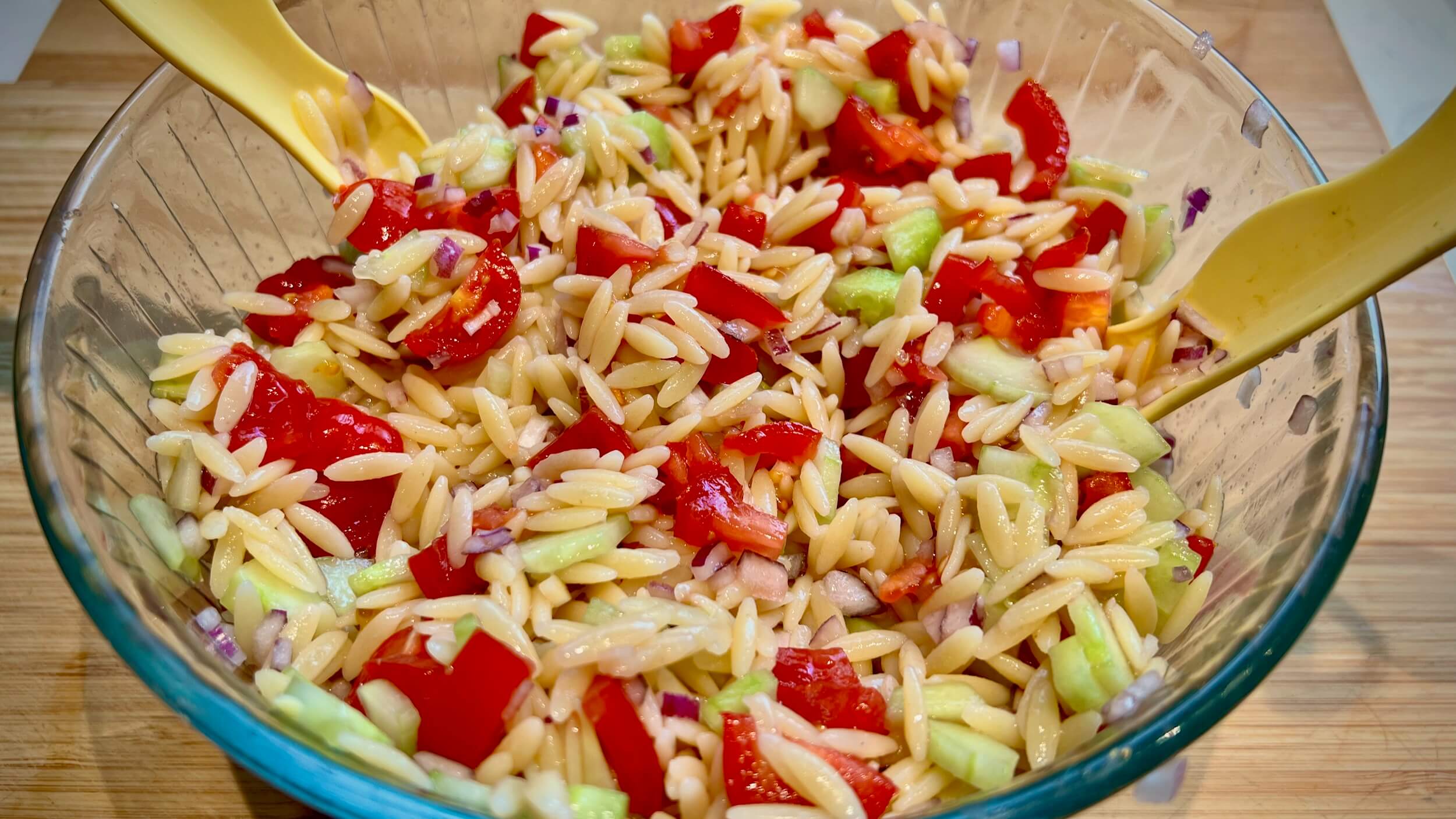 griechischer-nudelsalat-004